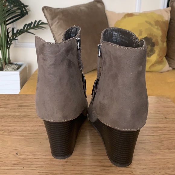 Arizona Gray Booties - Picture 3 of 5